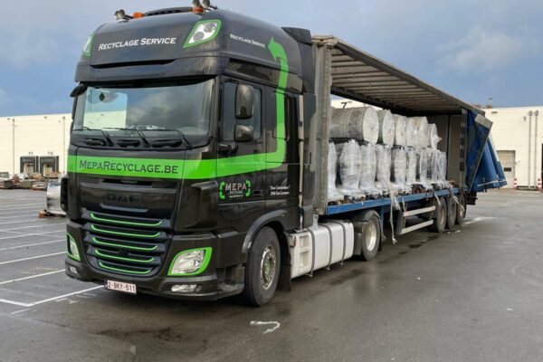 56d543b9-55c7-4d5b-bb4e-e4952f3df121